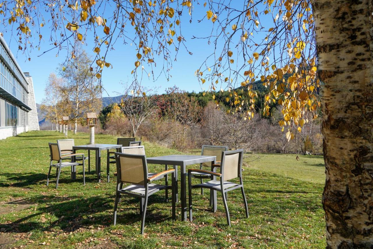 Monnatura Pirineus Son Del Pi Bagian luar foto